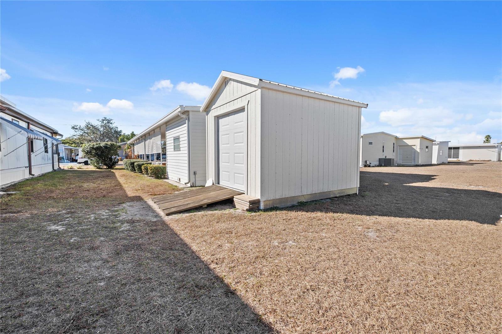 Image 21 of 61 For 36821 Grace Avenue