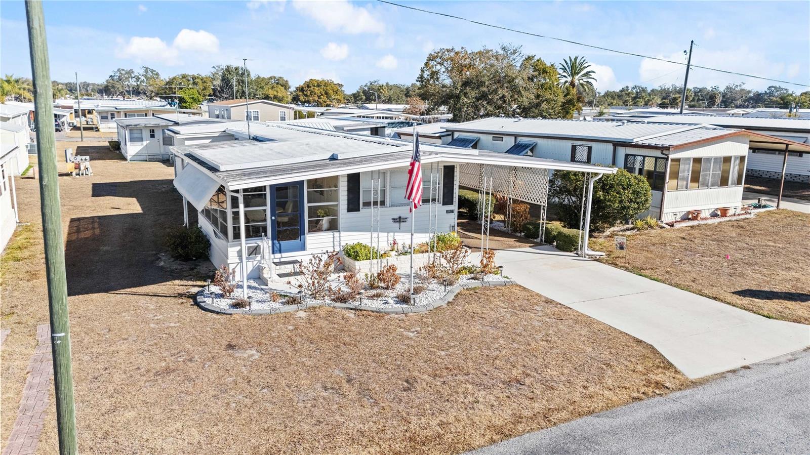 Image 4 of 61 For 36821 Grace Avenue