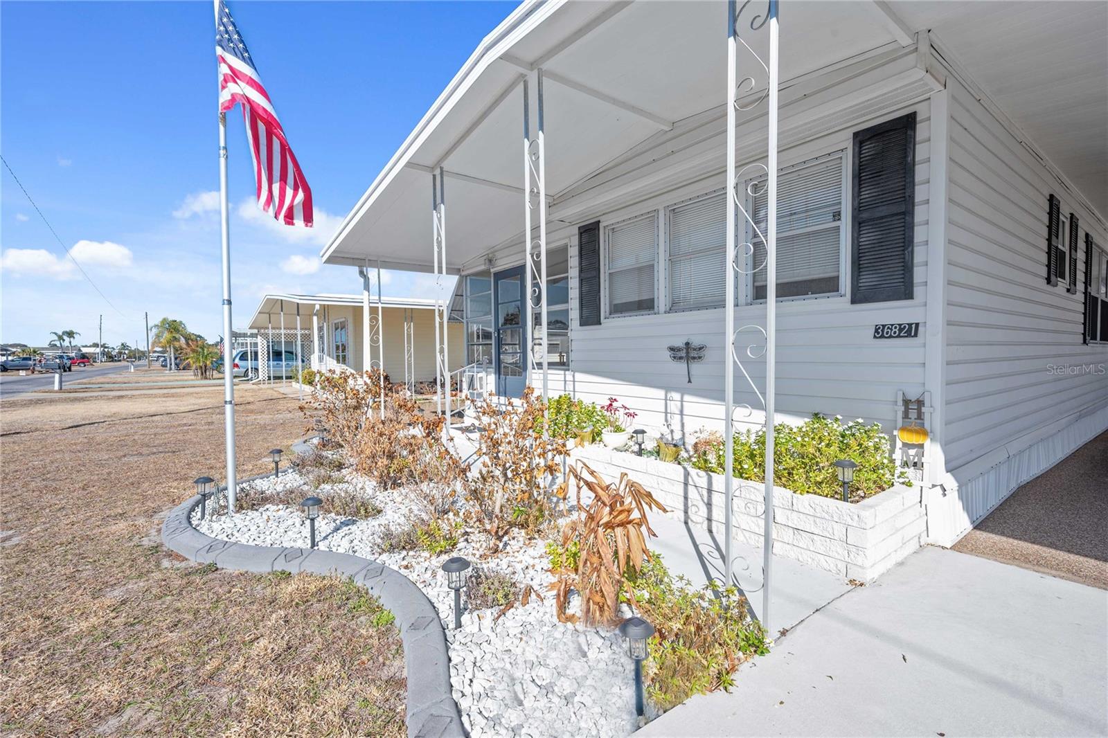 Image 5 of 61 For 36821 Grace Avenue