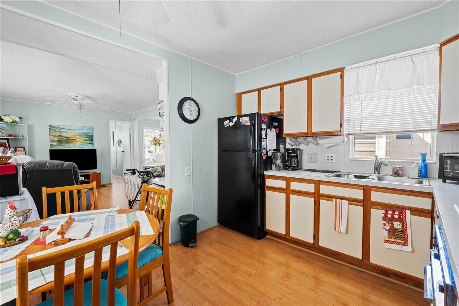 Image 7 of 61 For 36821 Grace Avenue