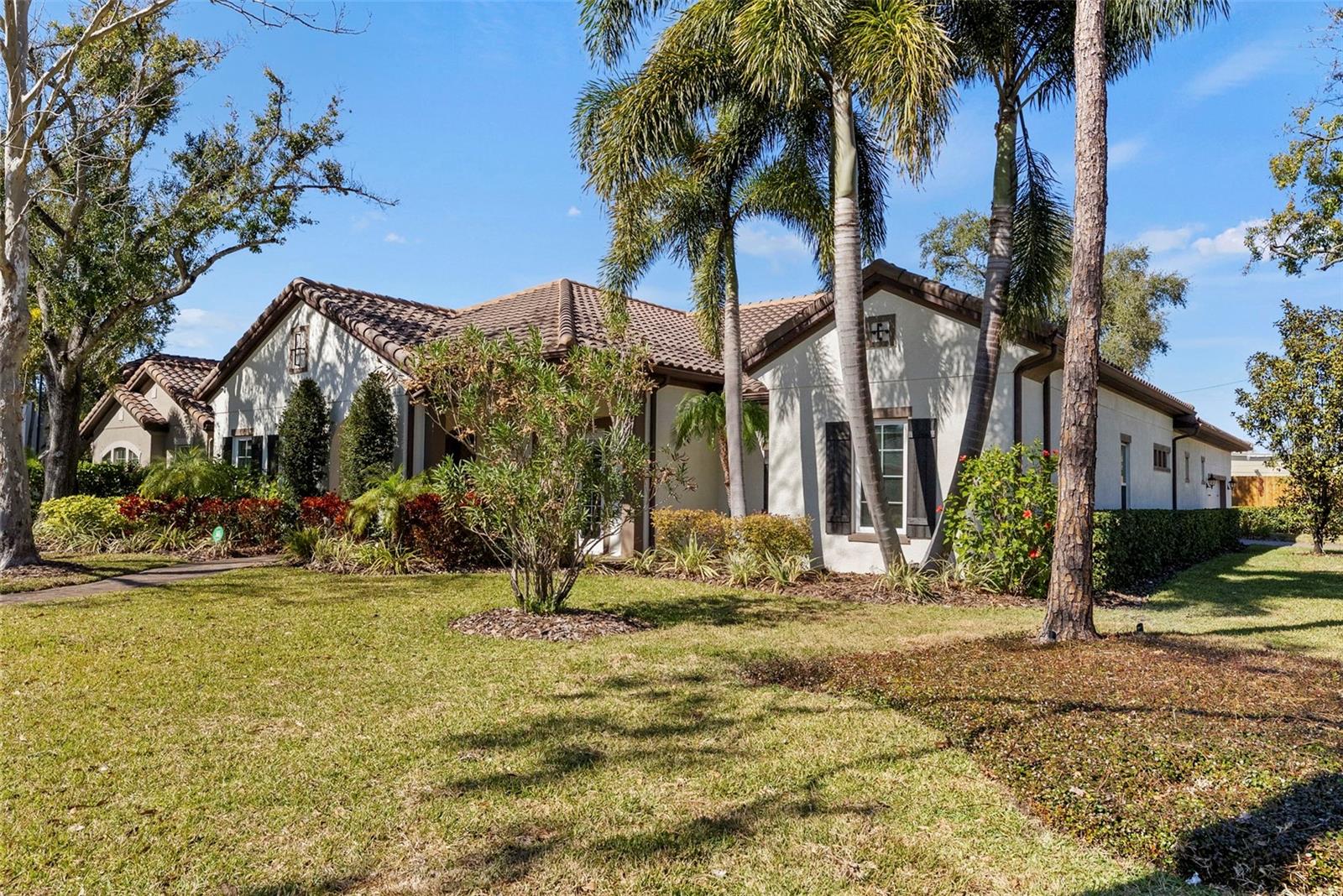 Listing photo id 51 for 3701 Jetton Avenue