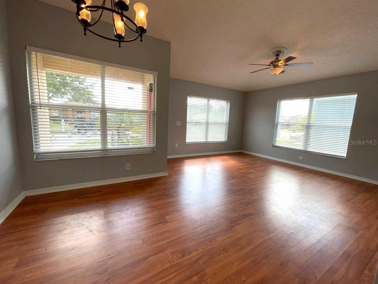 Image 5 of 23 For 13314 Prestwick Drive