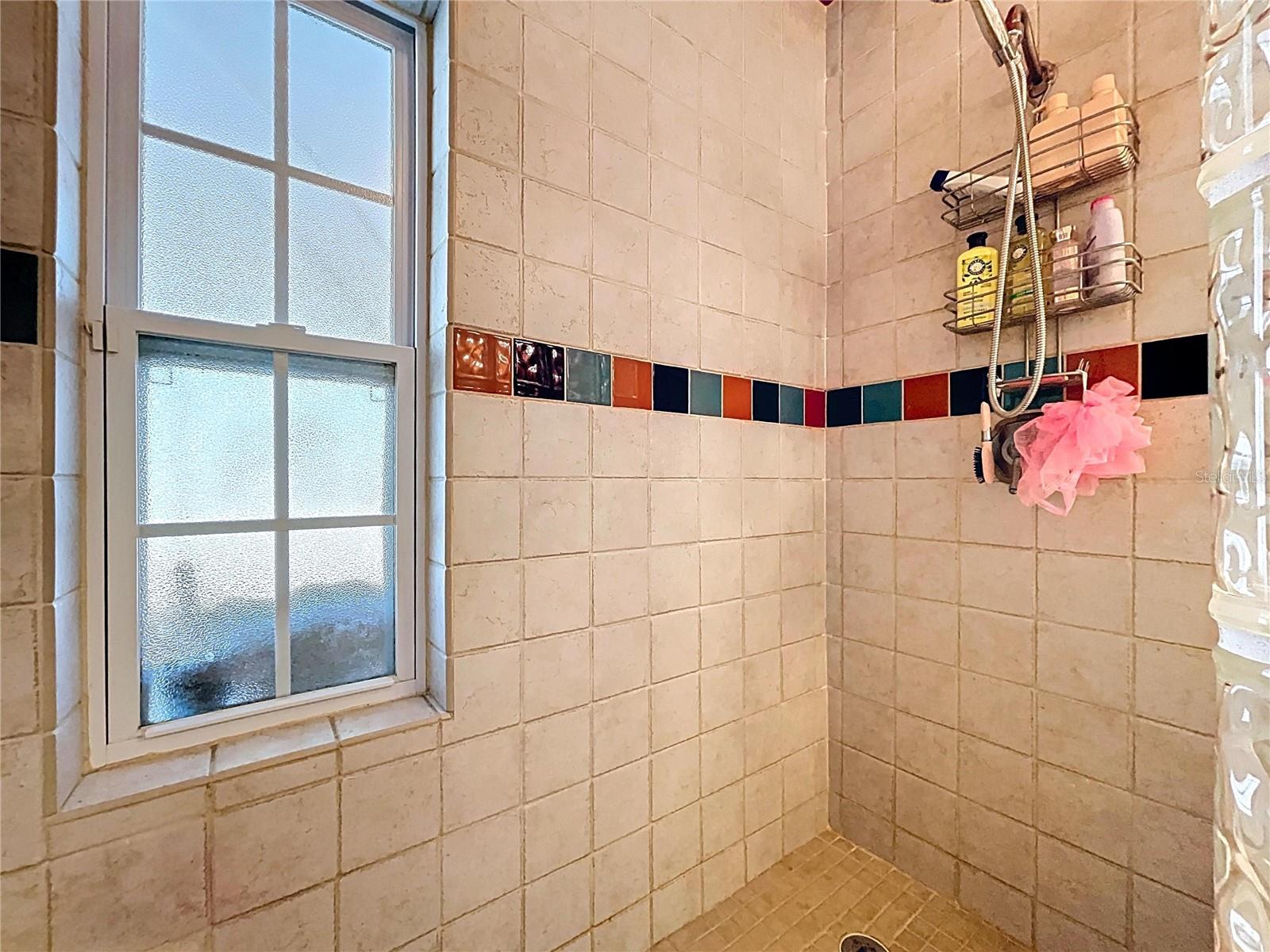 Listing photo id 18 for 37761 Oak Forrest Drive