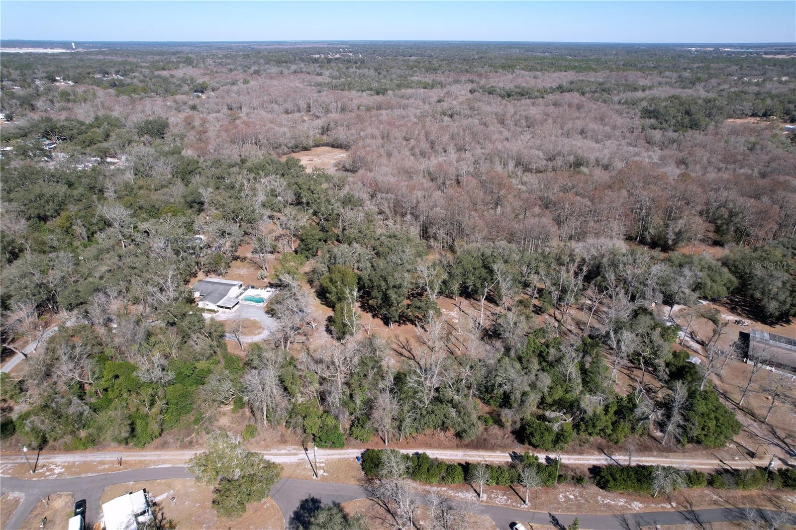 Listing photo id 37 for 37761 Oak Forrest Drive