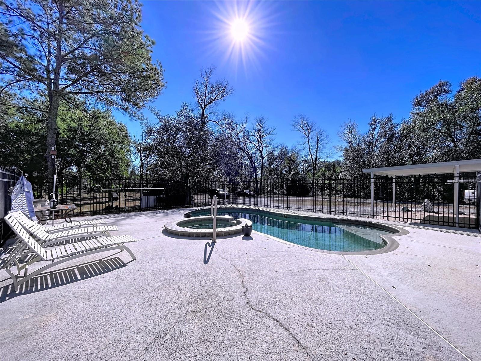 Listing photo id 40 for 37761 Oak Forrest Drive