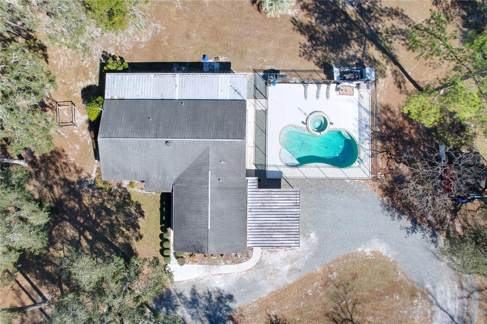 Listing photo id 41 for 37761 Oak Forrest Drive