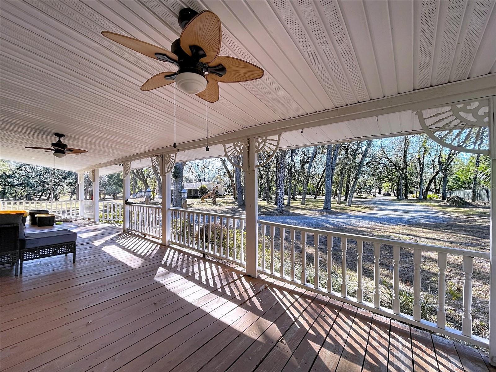 Listing photo id 49 for 37761 Oak Forrest Drive