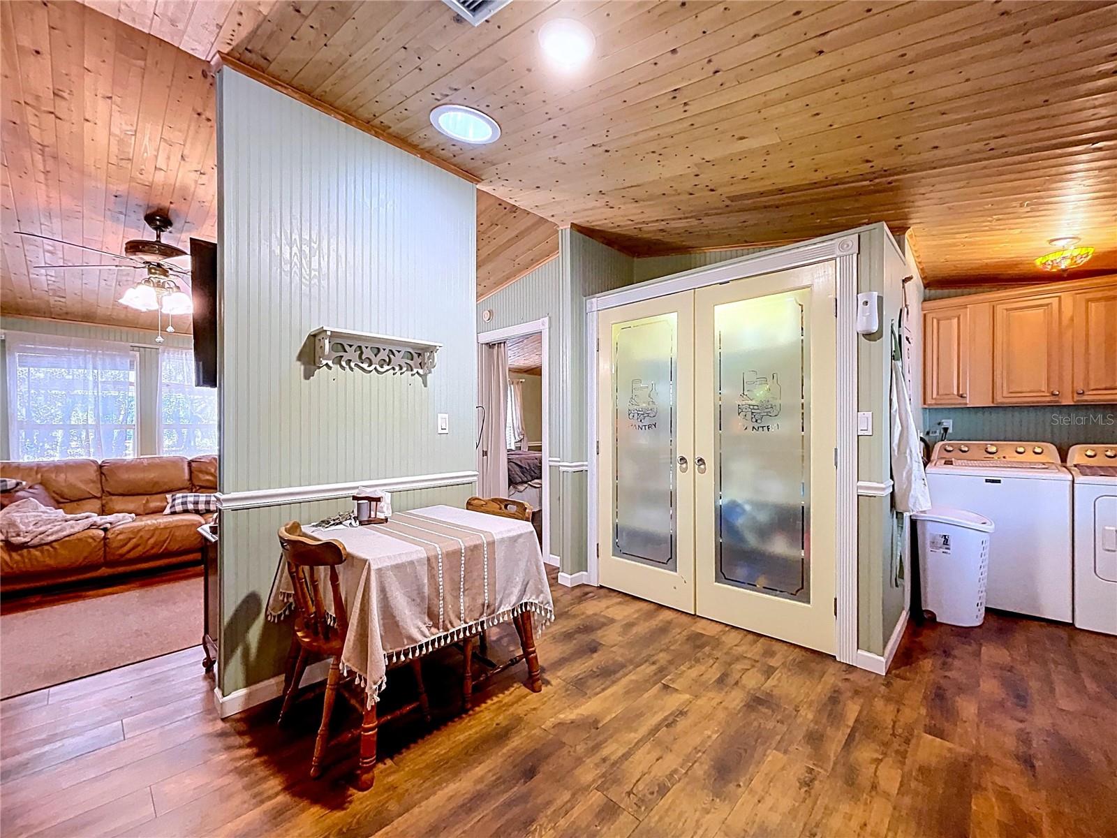 Listing photo id 57 for 37761 Oak Forrest Drive