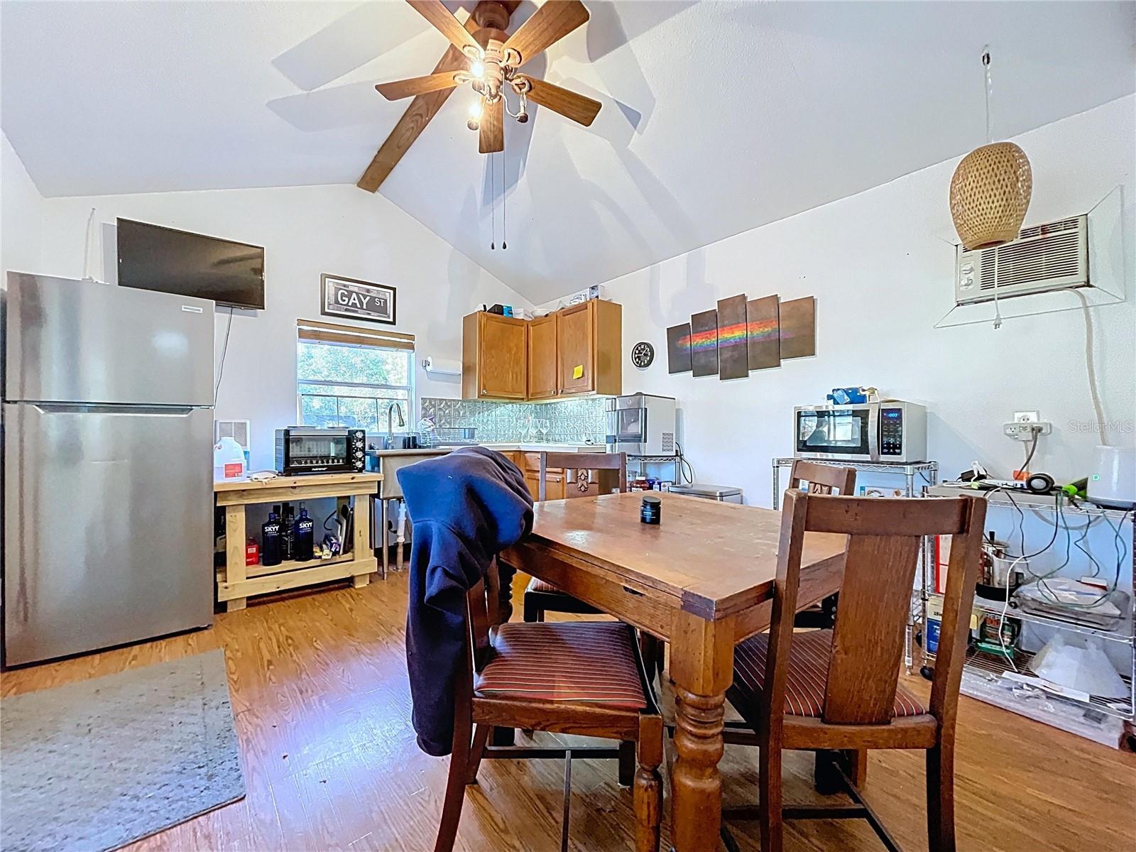 Listing photo id 80 for 37761 Oak Forrest Drive