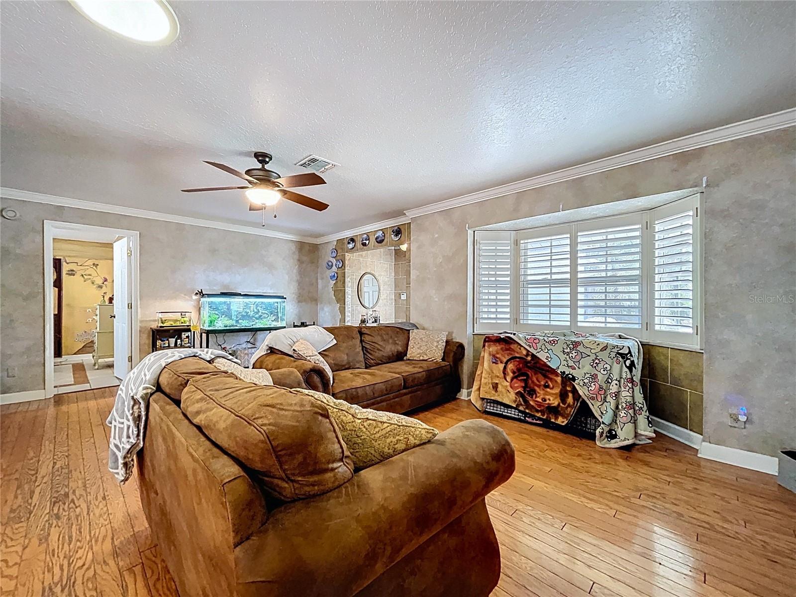 Listing photo id 7 for 37761 Oak Forrest Drive