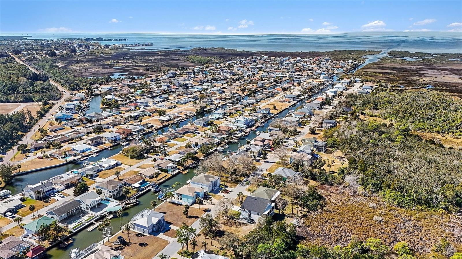 Image 8 of 14 For 7657 Gulf Way