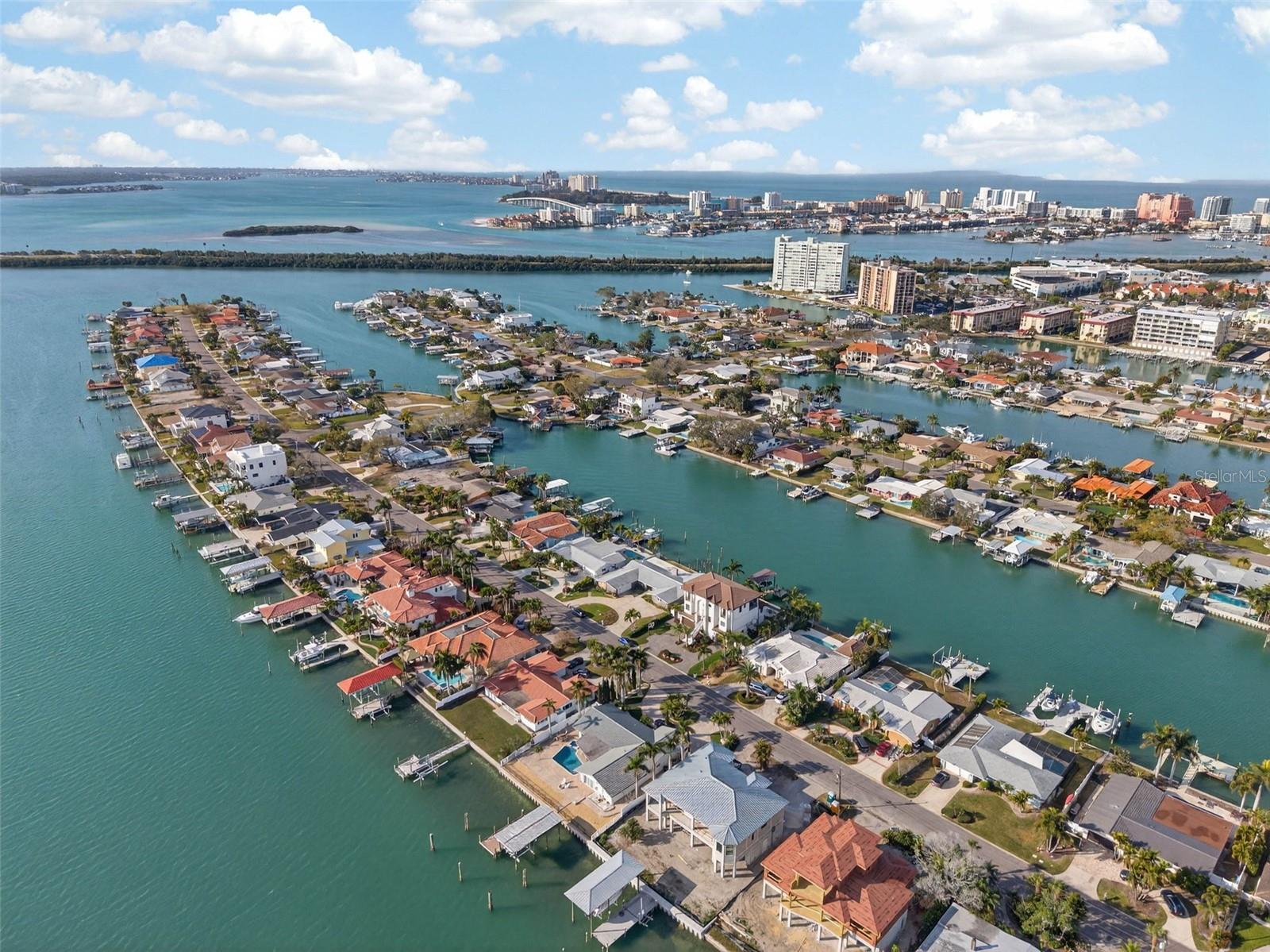 Listing photo id 8 for 136 Windward Island