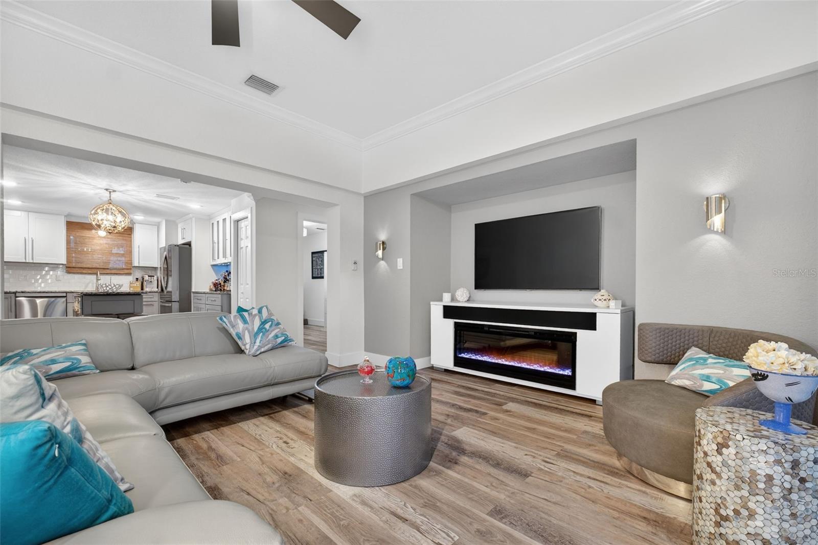 Listing photo id 16 for 136 Windward Island