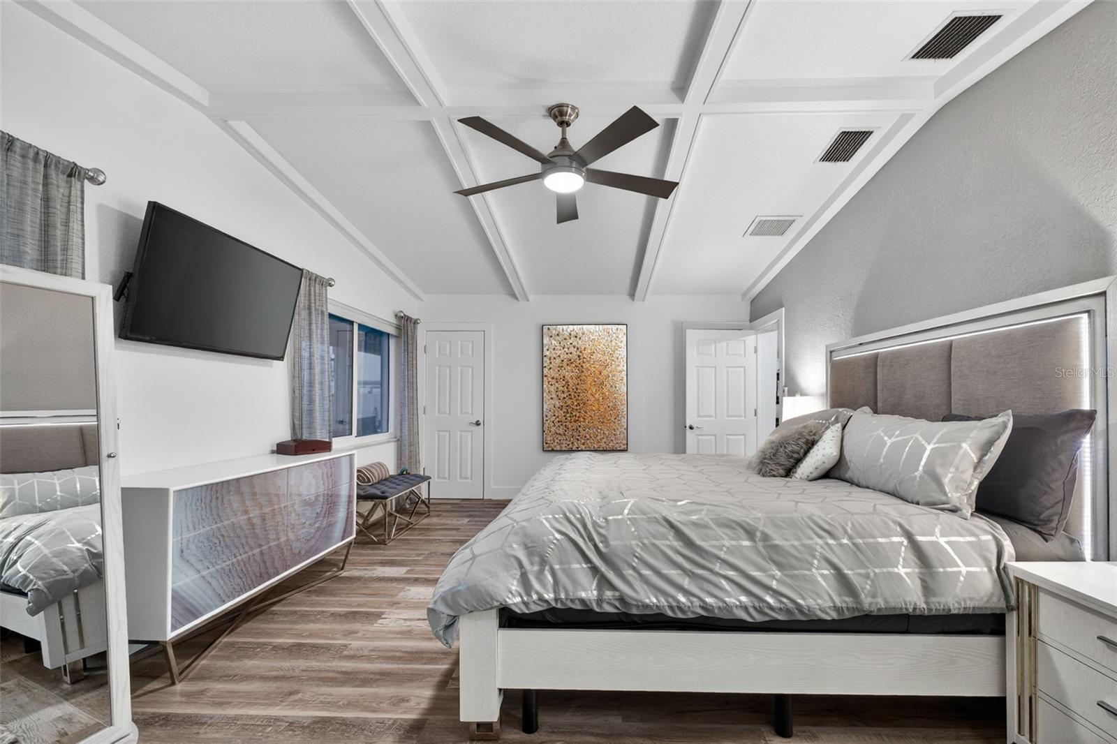 Listing photo id 28 for 136 Windward Island