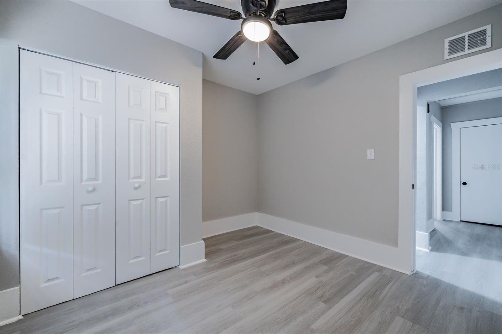 Image 14 of 30 For 1401 12th Street S