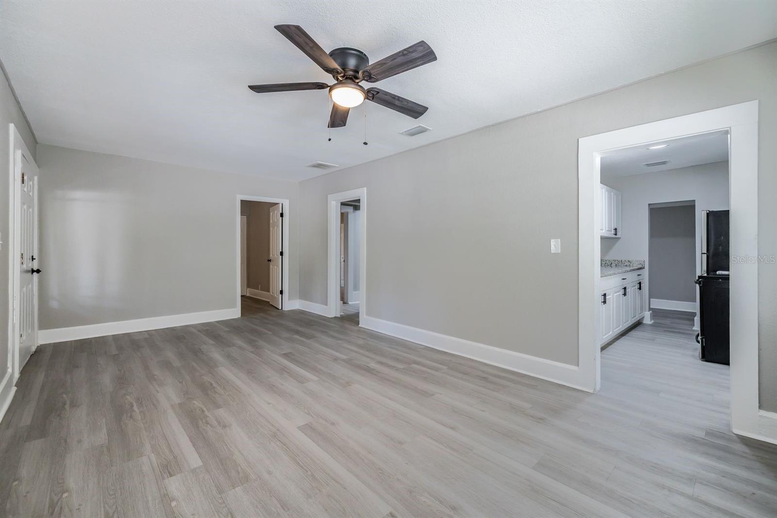 Image 4 of 30 For 1401 12th Street S