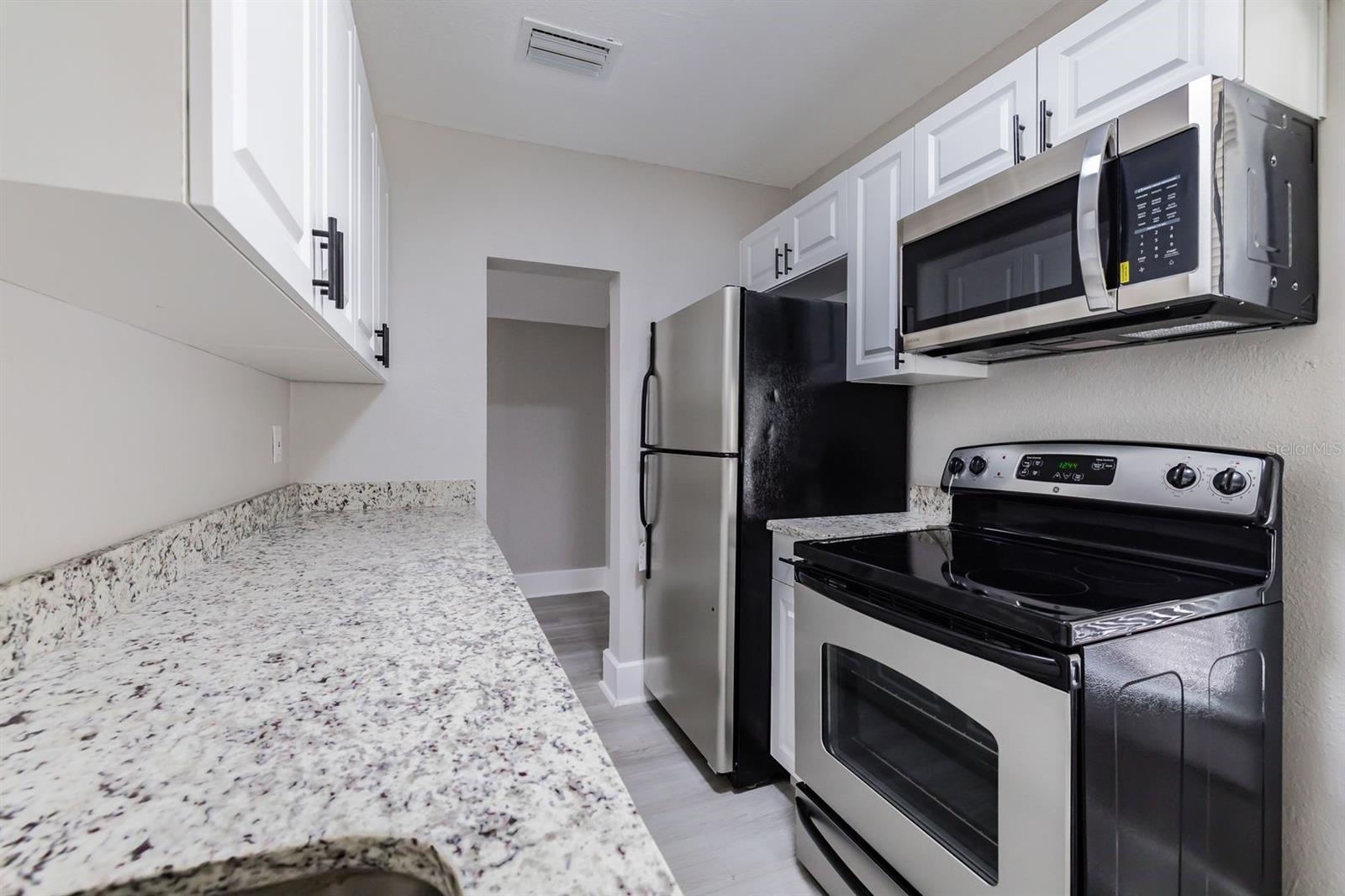 Image 6 of 30 For 1401 12th Street S