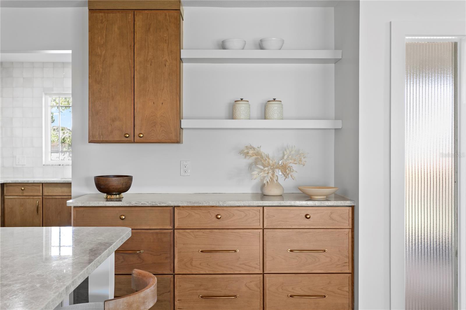 Listing photo id 15 for 1182 41st Avenue Ne