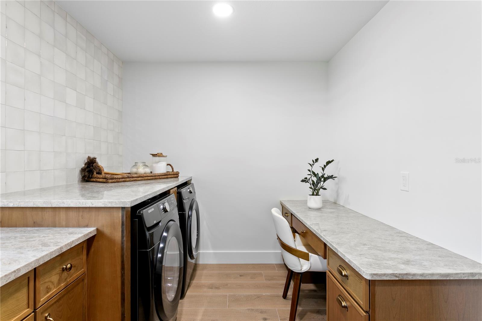 Listing photo id 22 for 1182 41st Avenue Ne