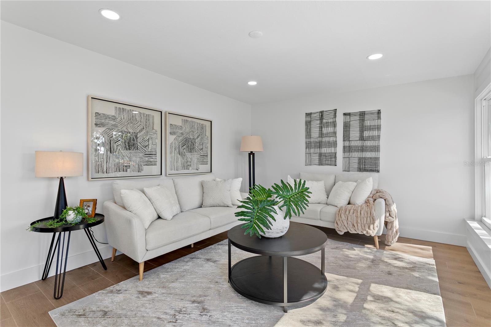 Listing photo id 34 for 1182 41st Avenue Ne