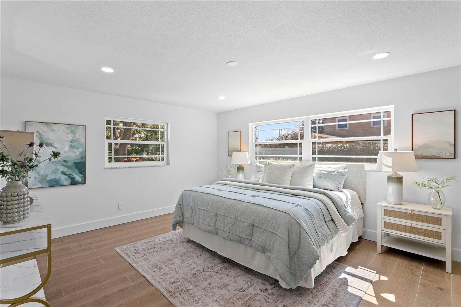 Listing photo id 39 for 1182 41st Avenue Ne