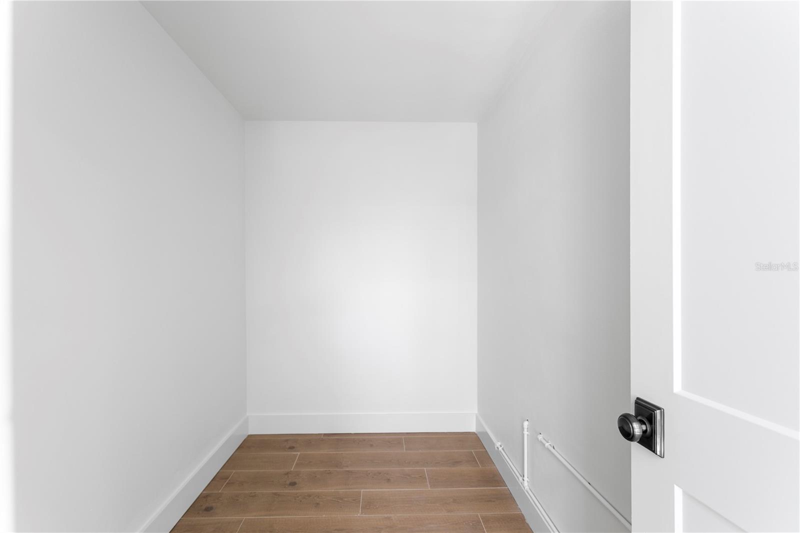 Listing photo id 45 for 1182 41st Avenue Ne