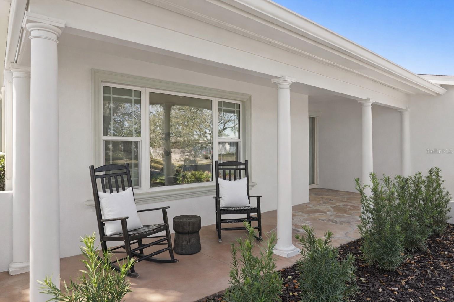 Listing photo id 5 for 1182 41st Avenue Ne