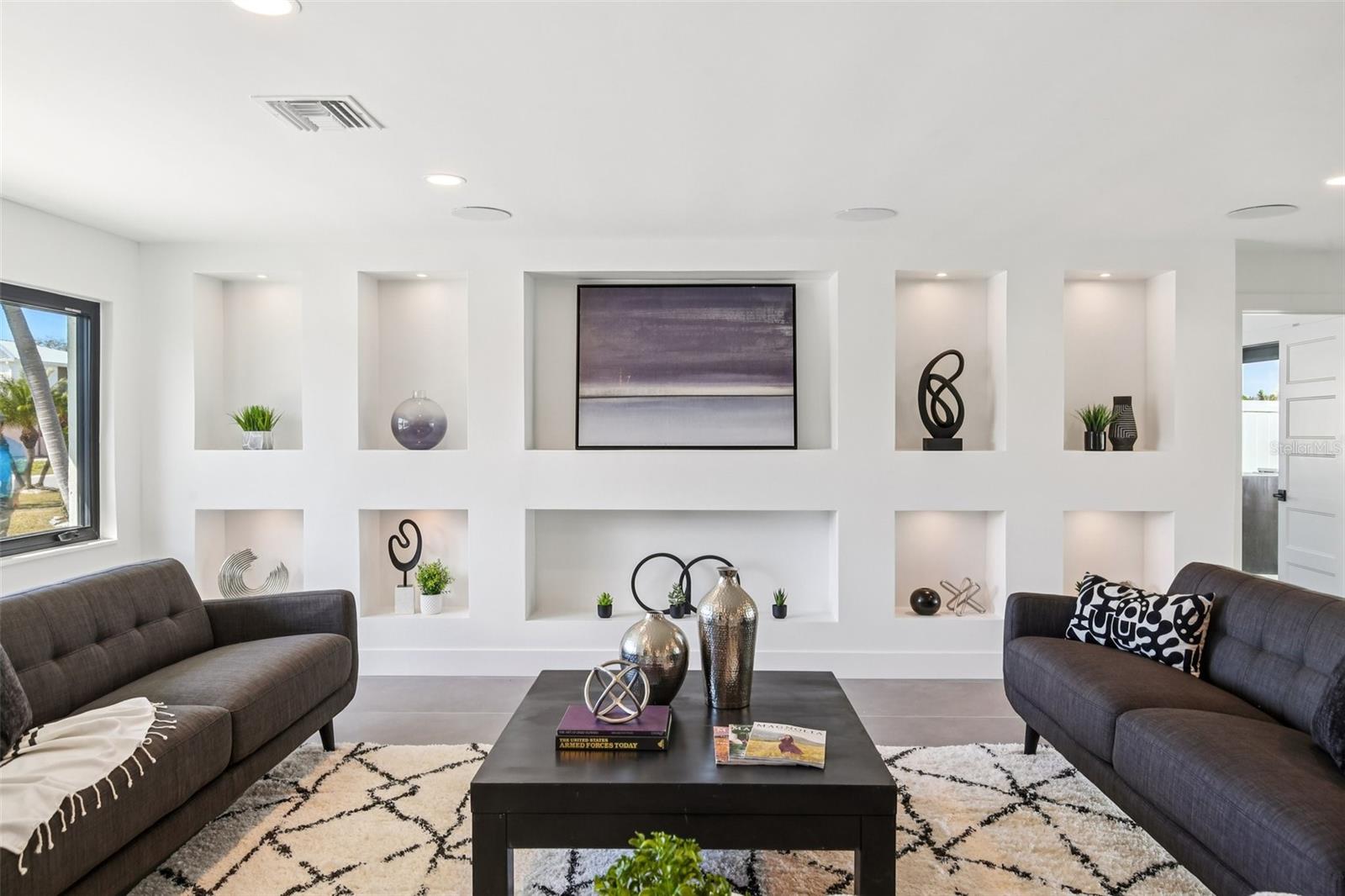 Image 14 of 52 For 12125 5th Street E