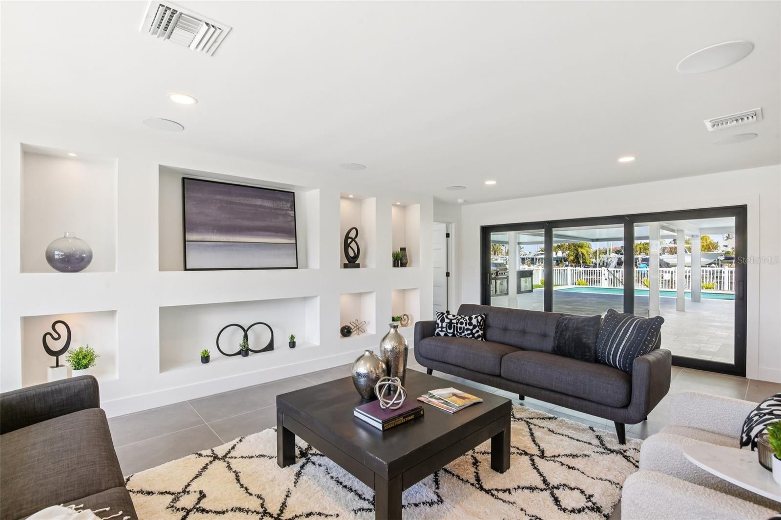 Image 16 of 52 For 12125 5th Street E