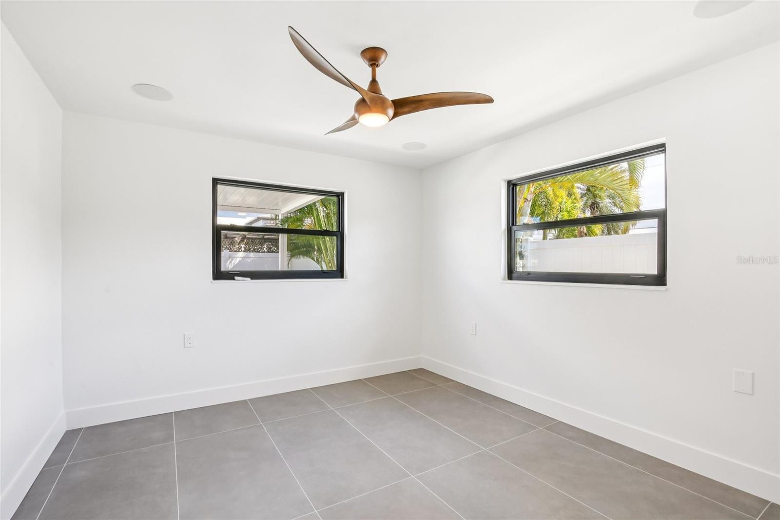 Image 32 of 52 For 12125 5th Street E