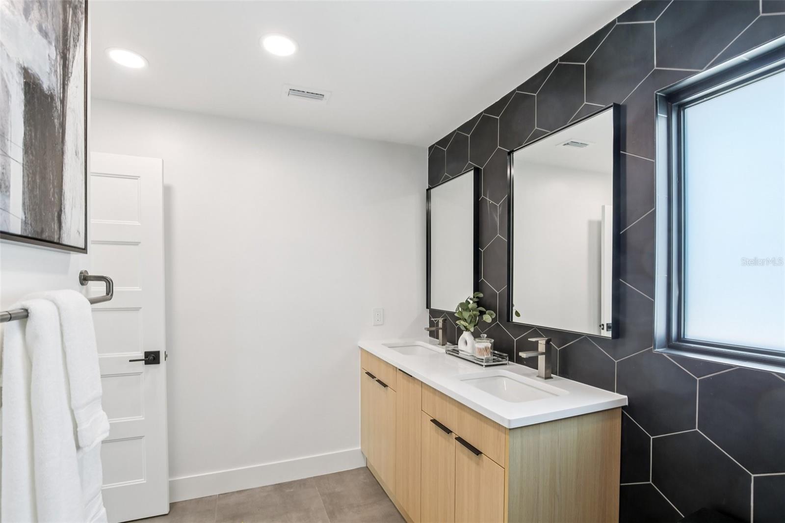 Image 40 of 52 For 12125 5th Street E