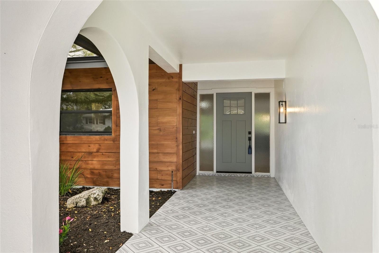 Image 2 of 37 For 1434 Hagen Avenue