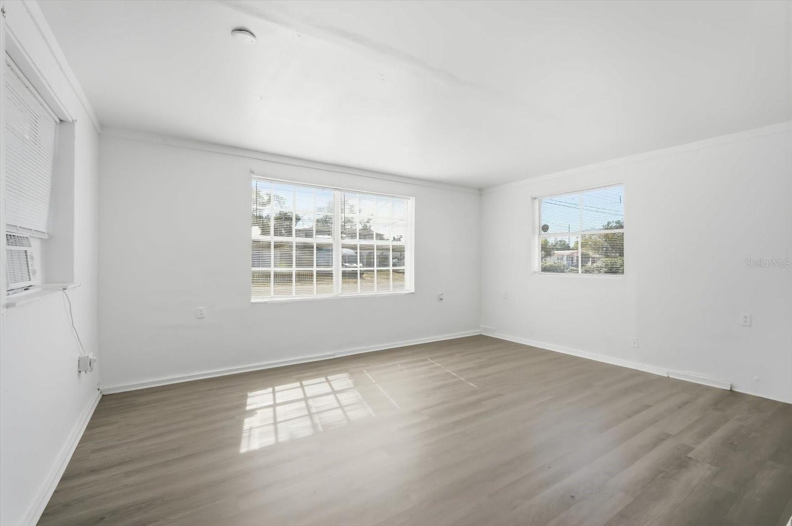 Image 5 of 18 For 2312 112th Avenue