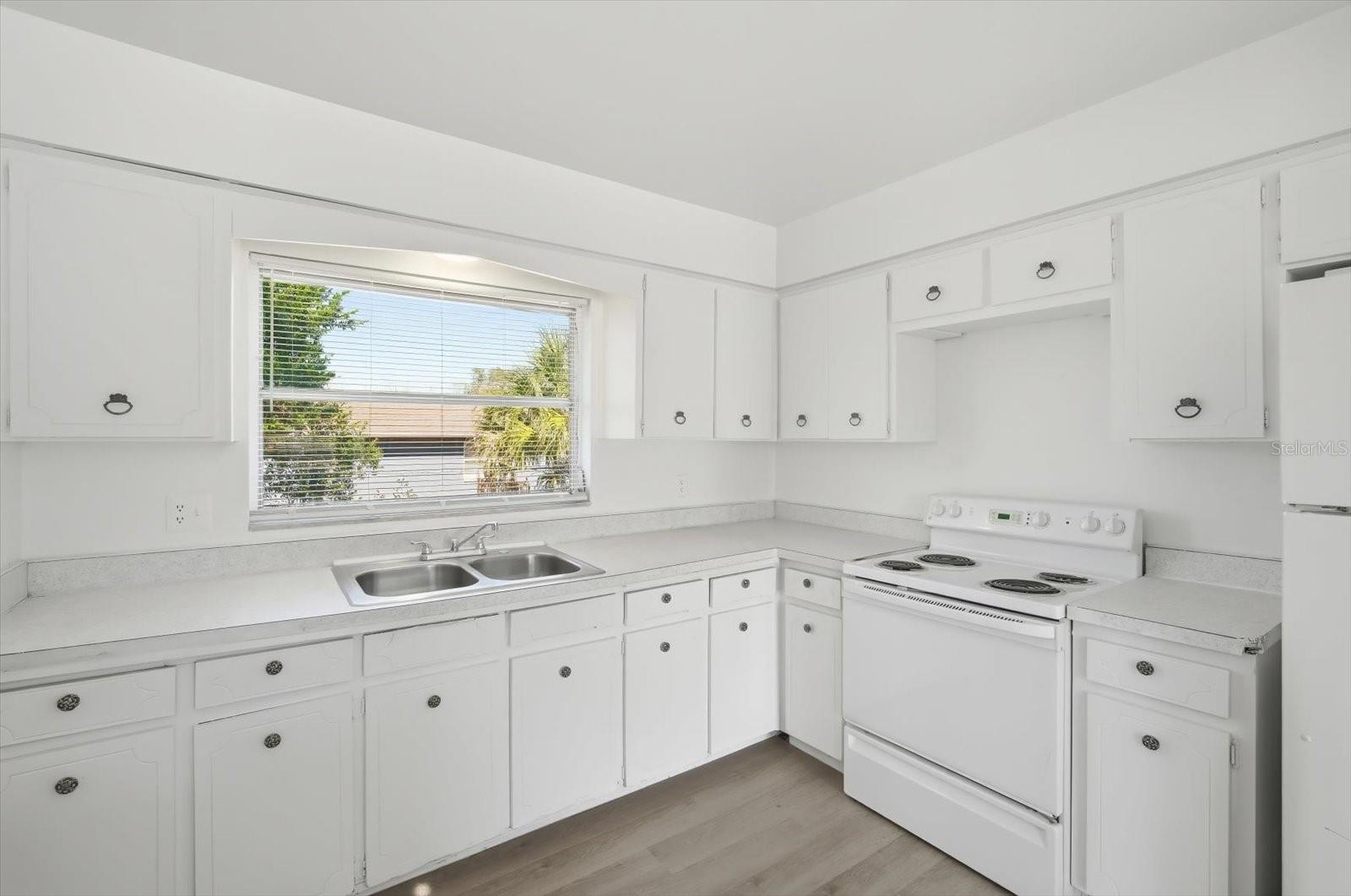 Image 7 of 18 For 2312 112th Avenue