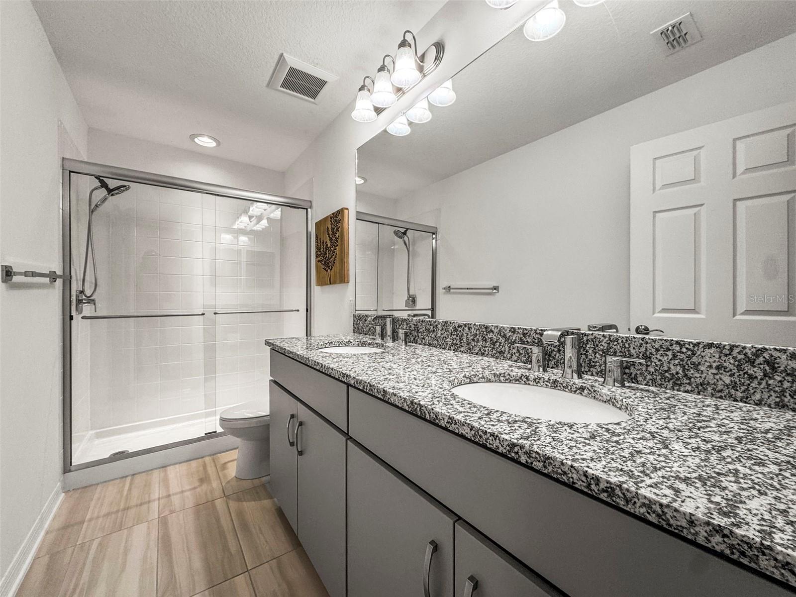 Image 17 of 90 For 33260 Kateland Drive