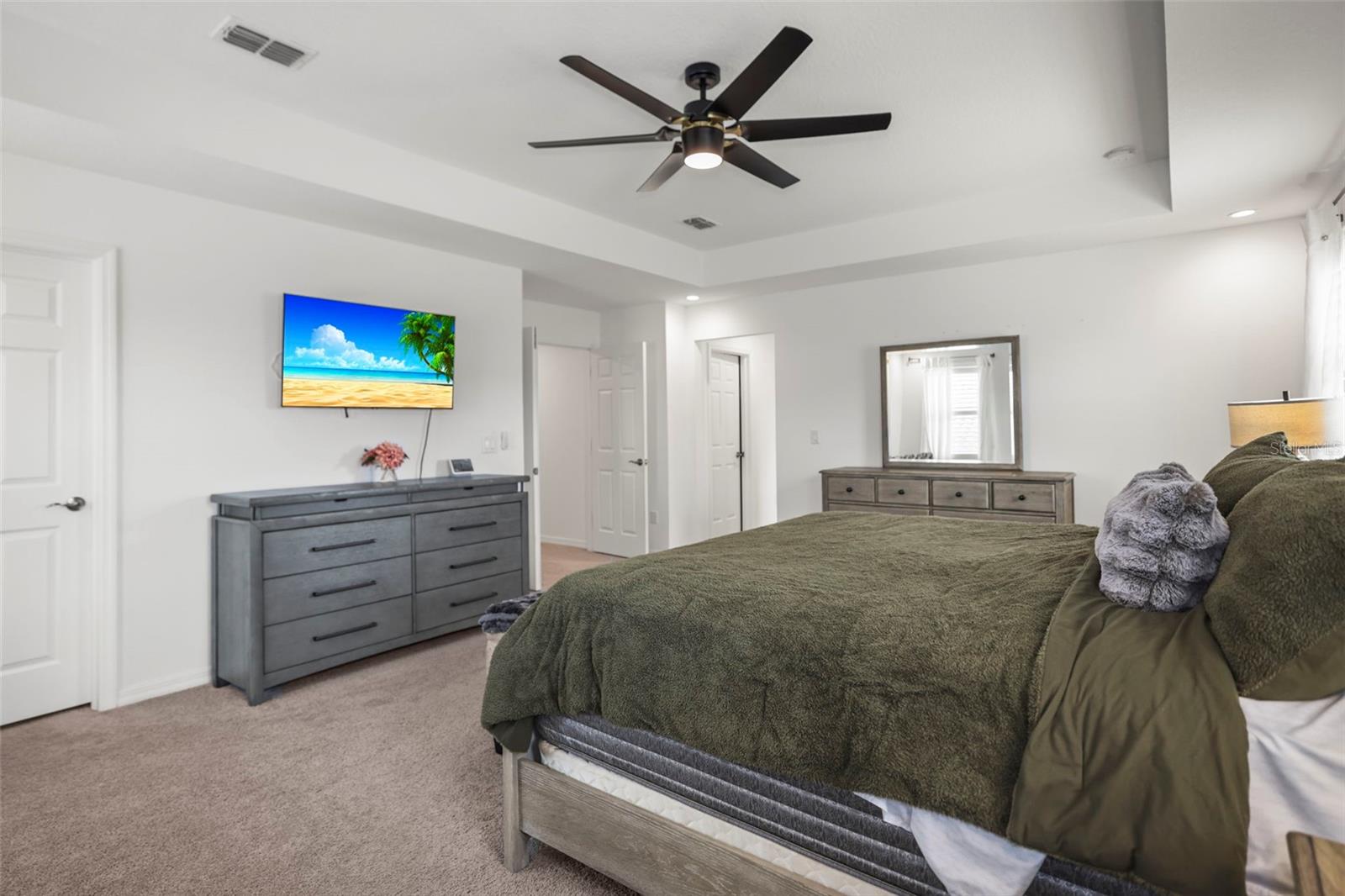 Image 21 of 90 For 33260 Kateland Drive