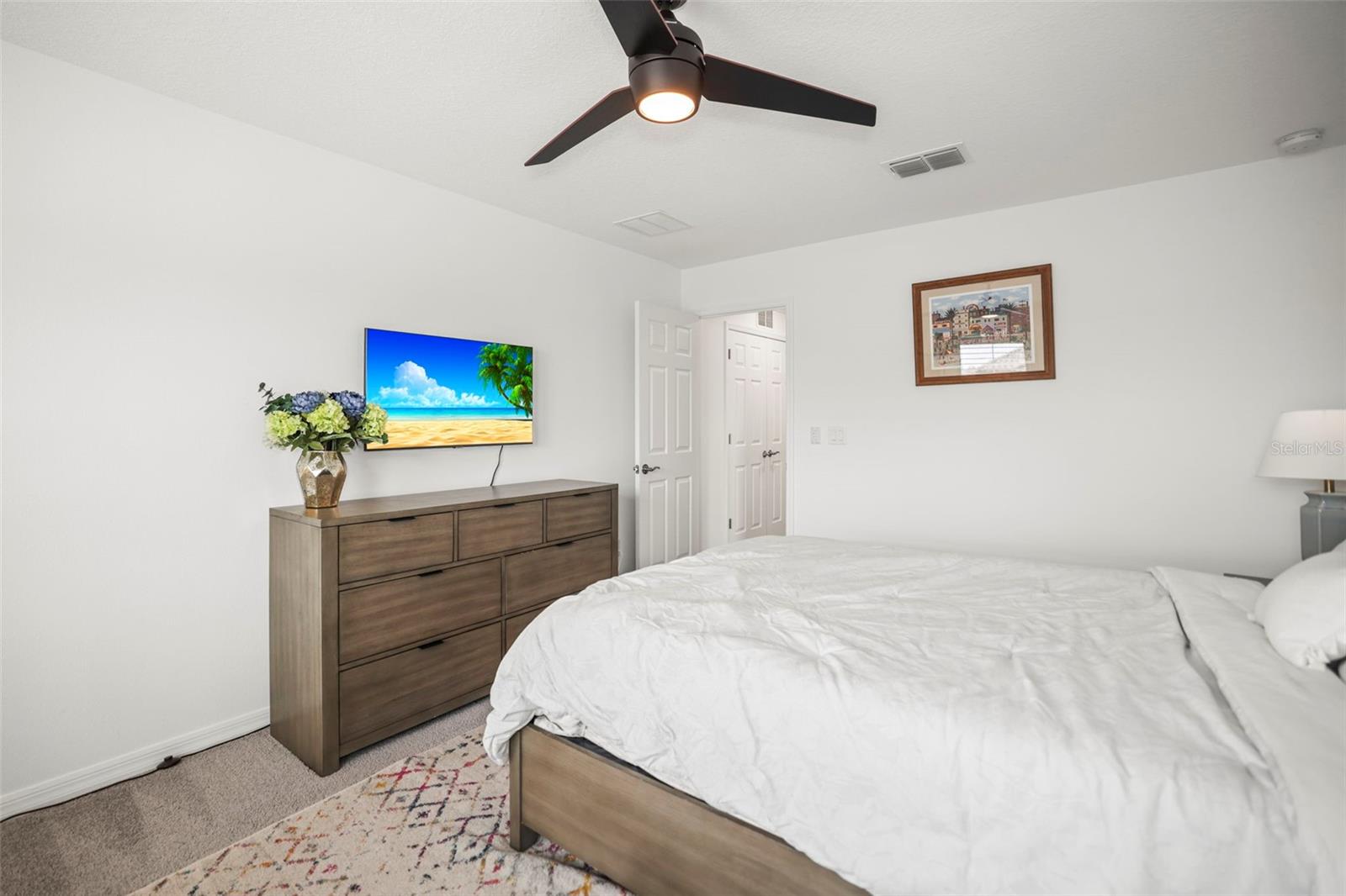 Image 31 of 90 For 33260 Kateland Drive