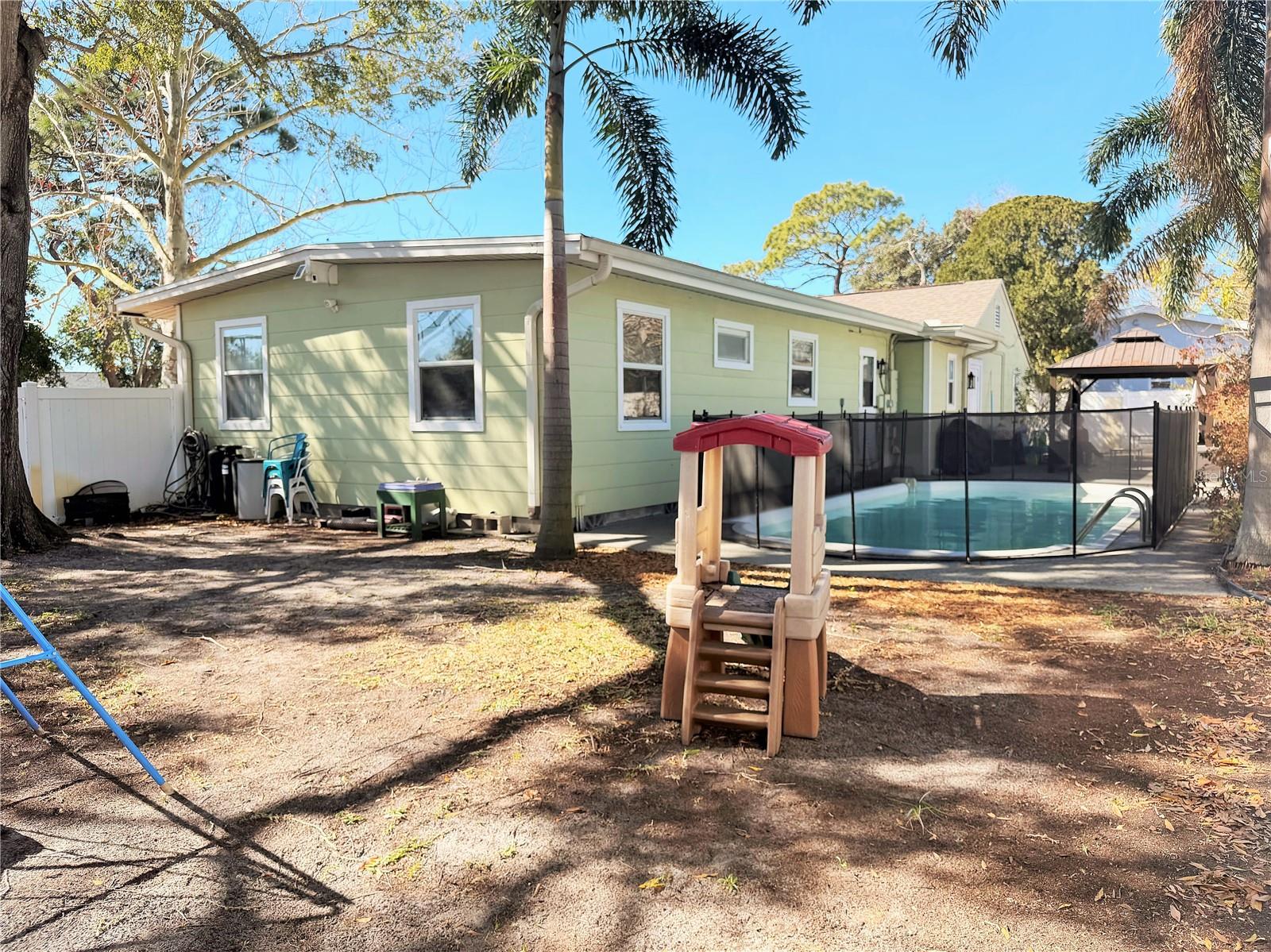 Image 23 of 29 For 4101 11th Avenue N