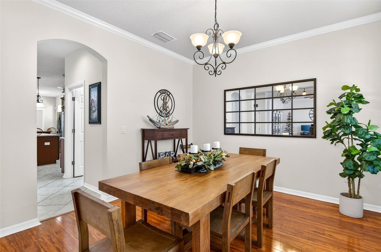 Image 14 of 77 For 6604 Portland Oak Court