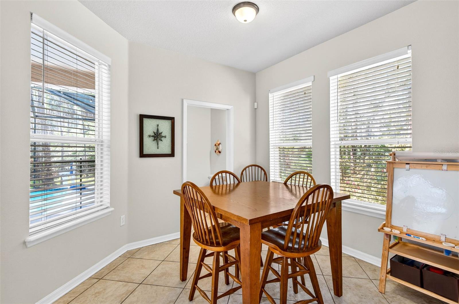 Image 25 of 77 For 6604 Portland Oak Court