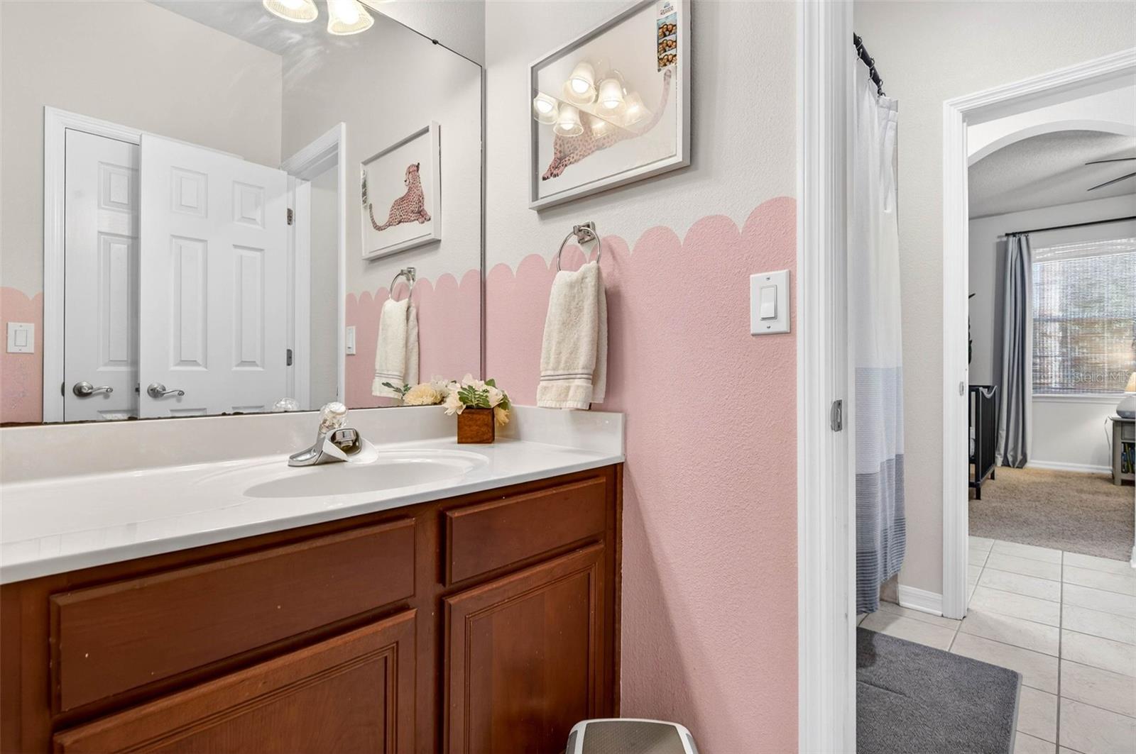 Image 49 of 77 For 6604 Portland Oak Court