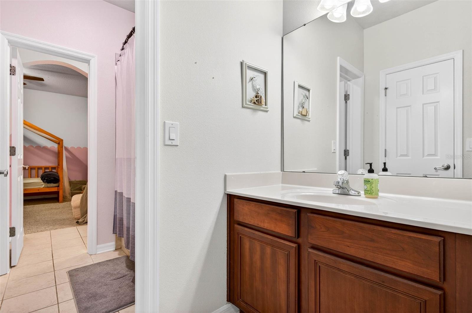 Image 50 of 77 For 6604 Portland Oak Court