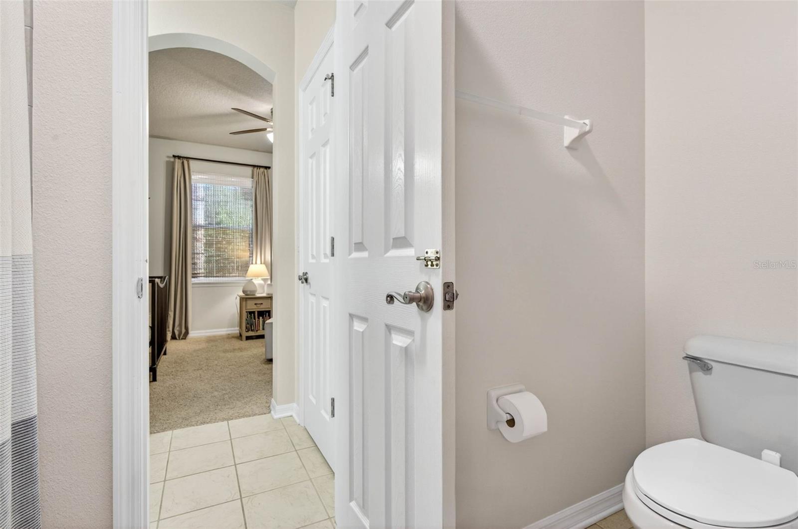 Image 51 of 77 For 6604 Portland Oak Court