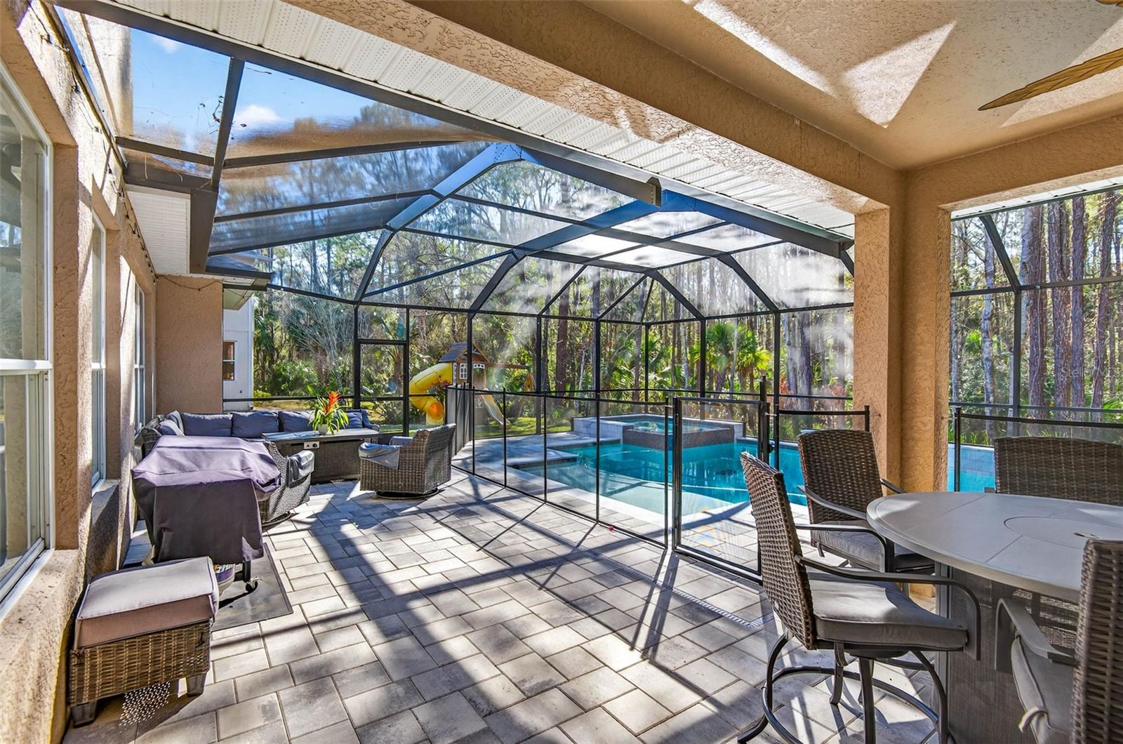 Image 58 of 77 For 6604 Portland Oak Court