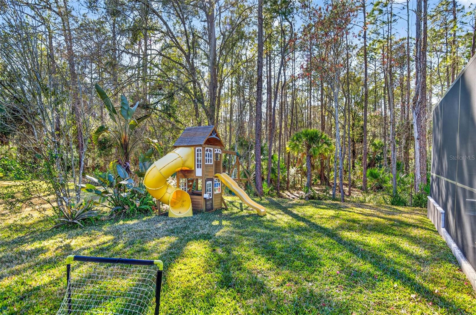 Image 66 of 77 For 6604 Portland Oak Court