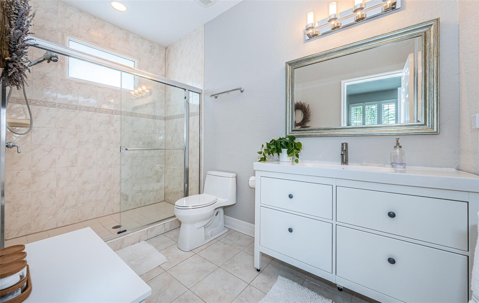 Image 47 of 67 For 709 Harbor Drive