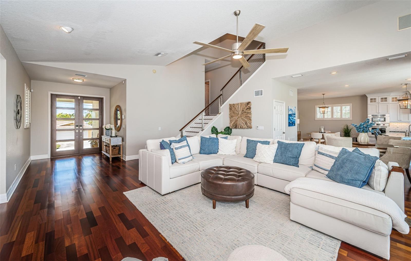 Image 7 of 67 For 709 Harbor Drive