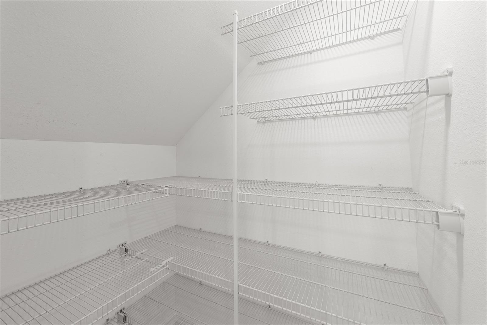 Image 19 of 41 For 31615 Blue Passing Loop