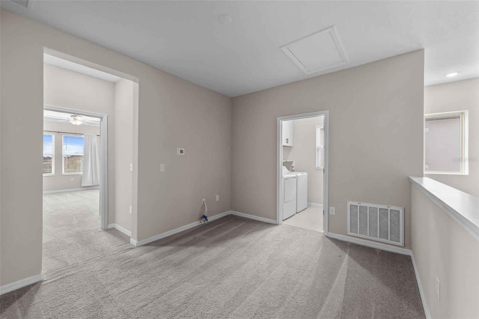 Image 23 of 41 For 31615 Blue Passing Loop