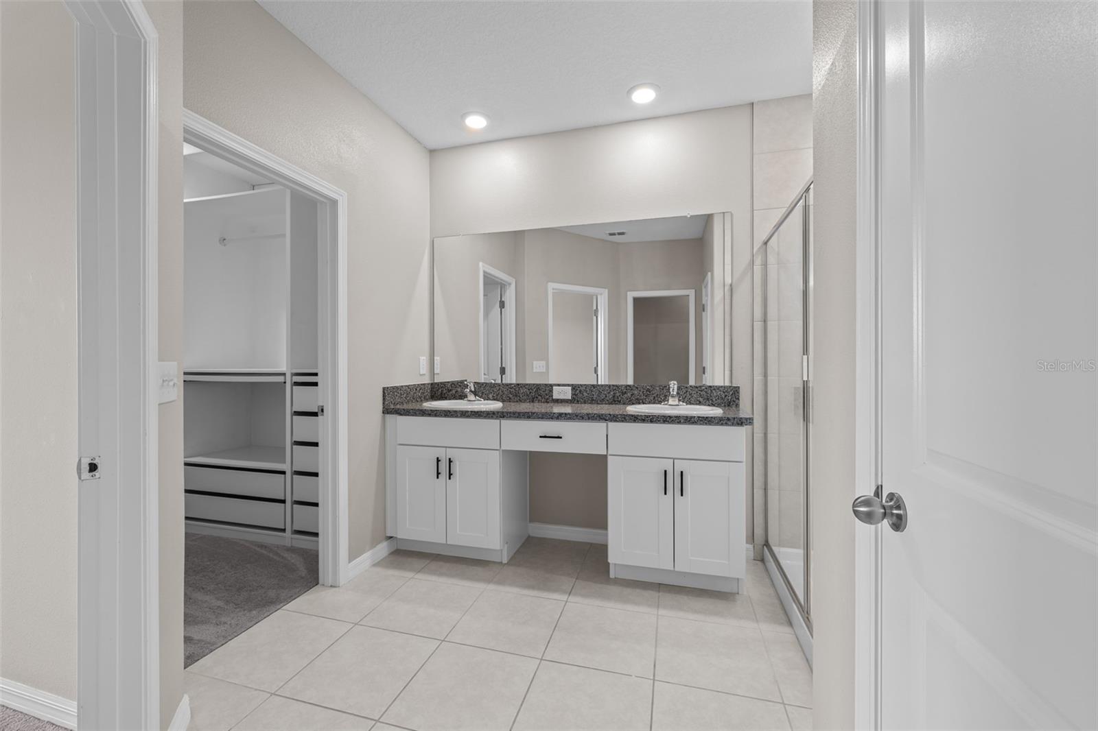 Image 27 of 41 For 31615 Blue Passing Loop